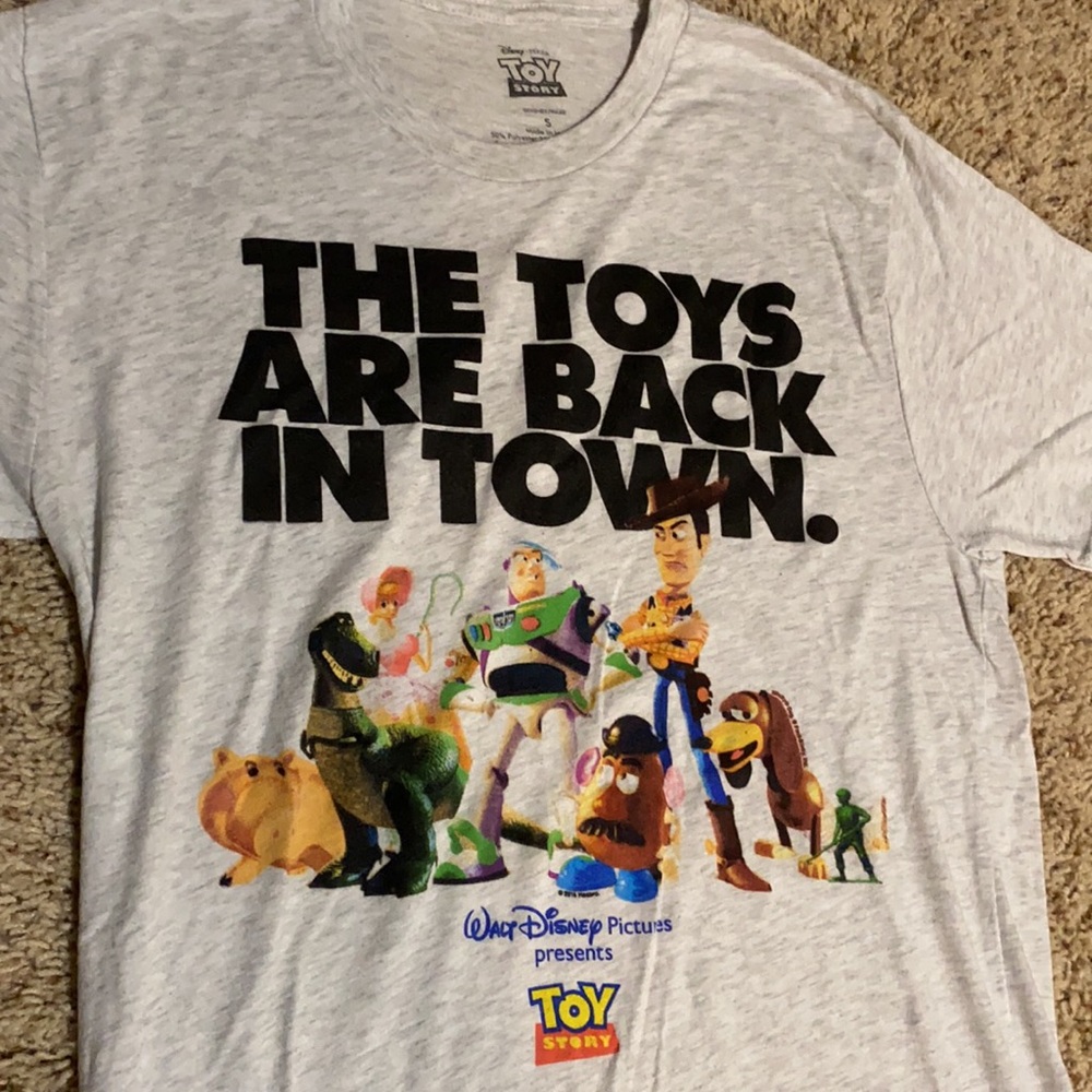 BNWOT Disney Toy Story “The Toys are back in Town” super soft tee unisex size S - Picture 2 of 3